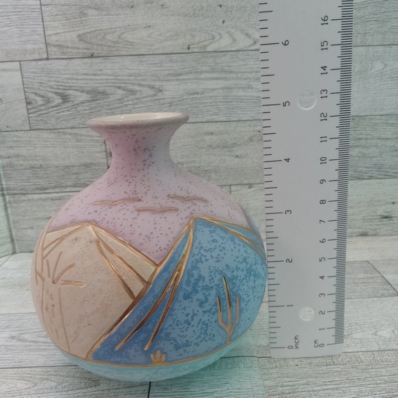 Native American pottery home decor accent piece- Rainbow Way Ltd - Picture 7 of 8